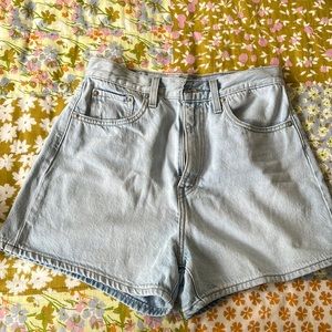 Levi’s High Loose Shorts size 27